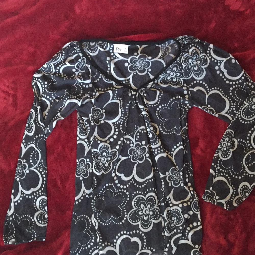 Long sleeved top